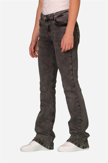 GRUNT Jeans - Texas Low Flare Pant - Grå